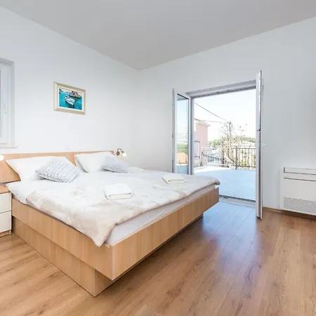 Rilovic - A1 By Interhome Lejlighed